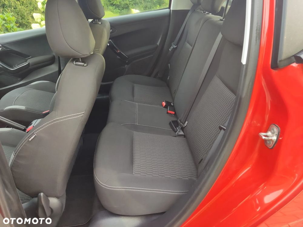 Peugeot 208 1.2 PureTech Active - 24