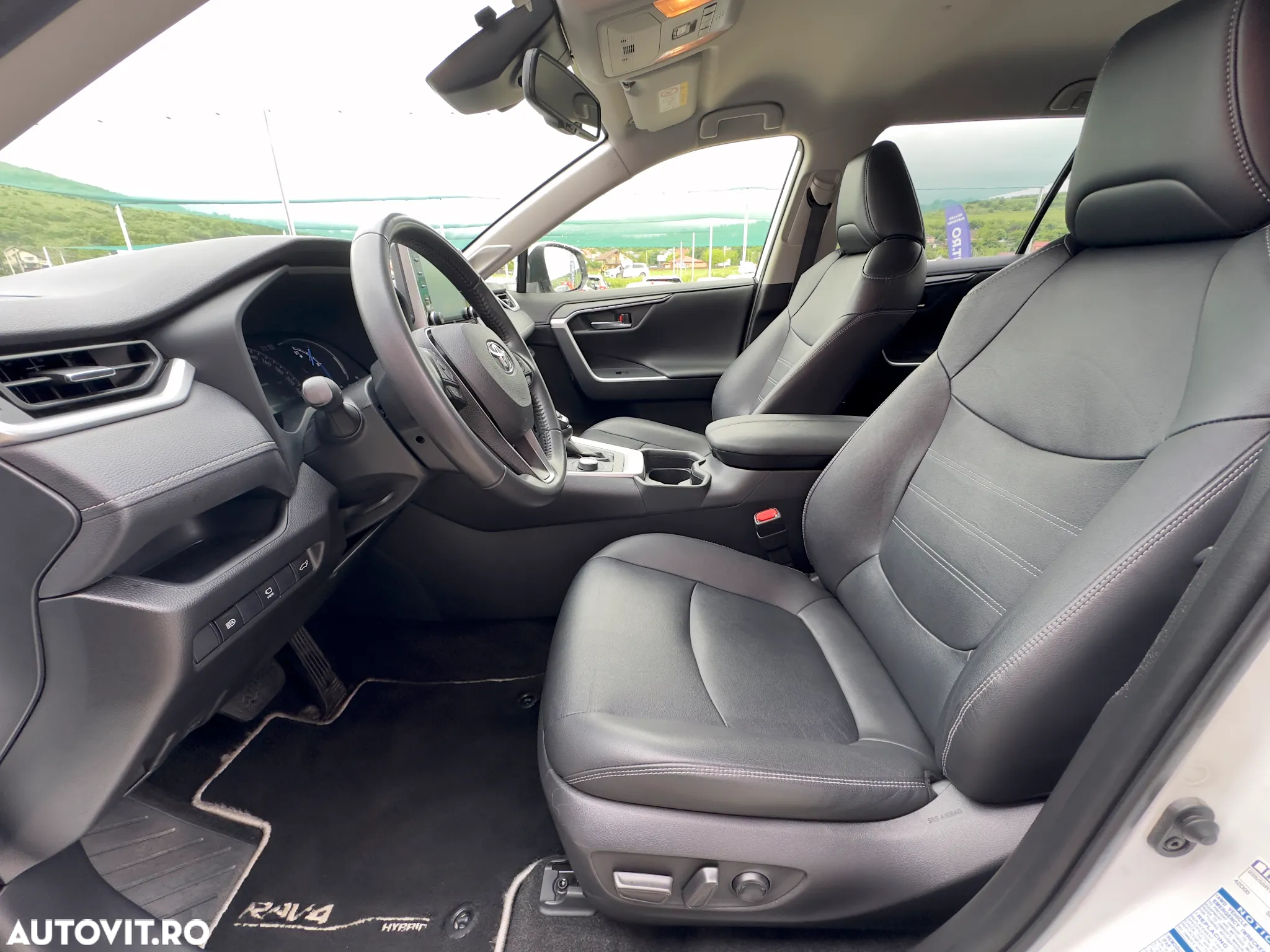 Toyota RAV4 2.5 Hybrid VVT-iE 4x4 Luxury - 11
