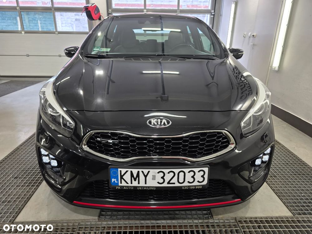 Kia Ceed 1.6 T-GDI GT - 18