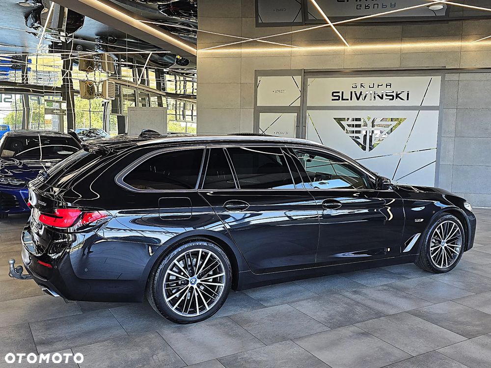 BMW Seria 5 530e xDrive Luxury Line - 10