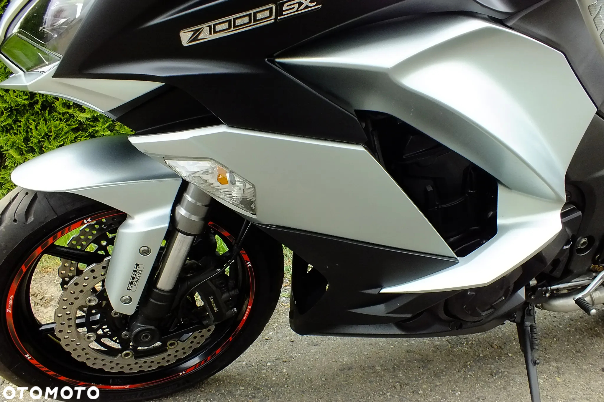 Kawasaki Ninja 1000 SX - 4