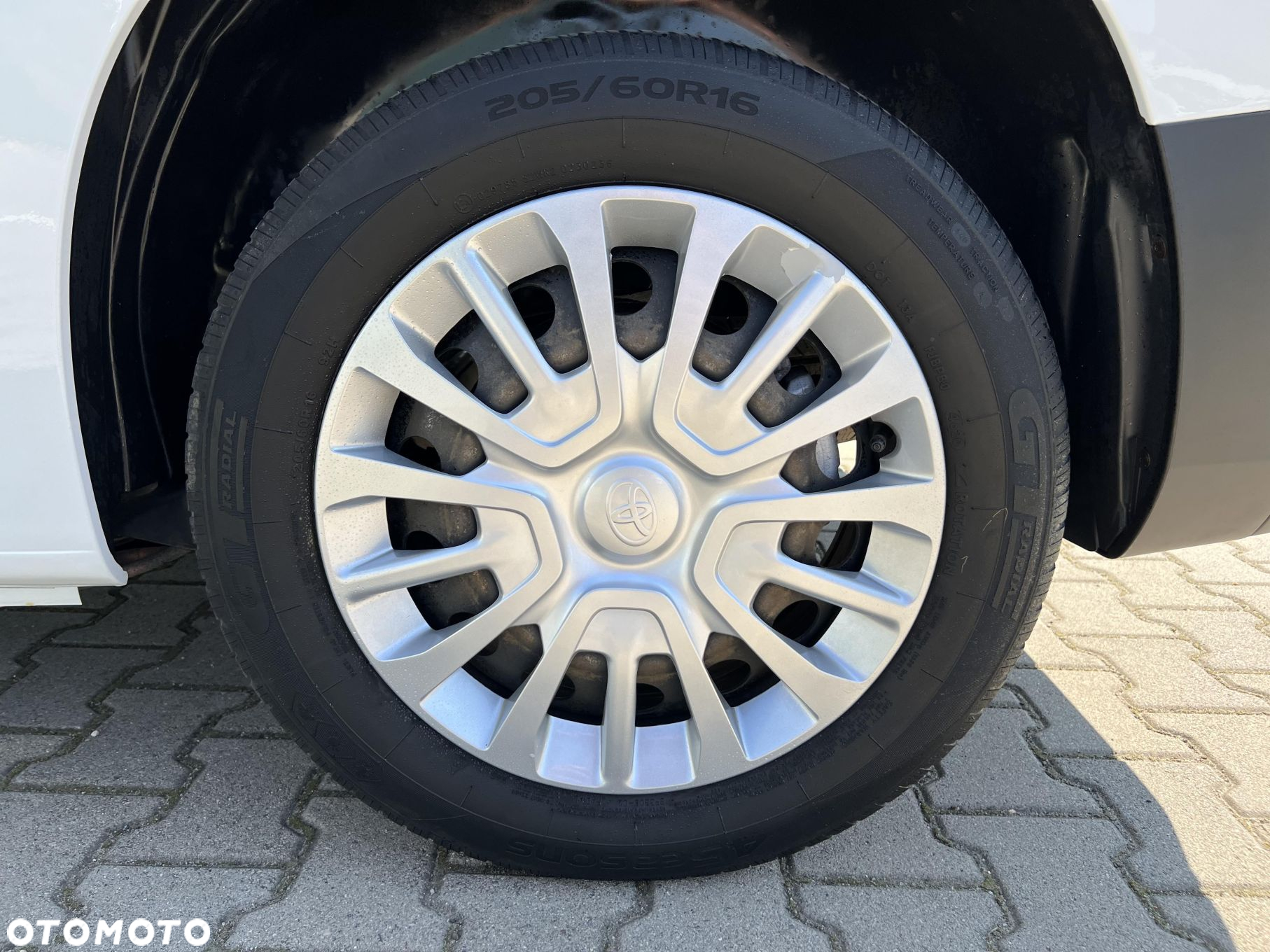Toyota Proace City Verso 1.2 D-4T Combi - 19