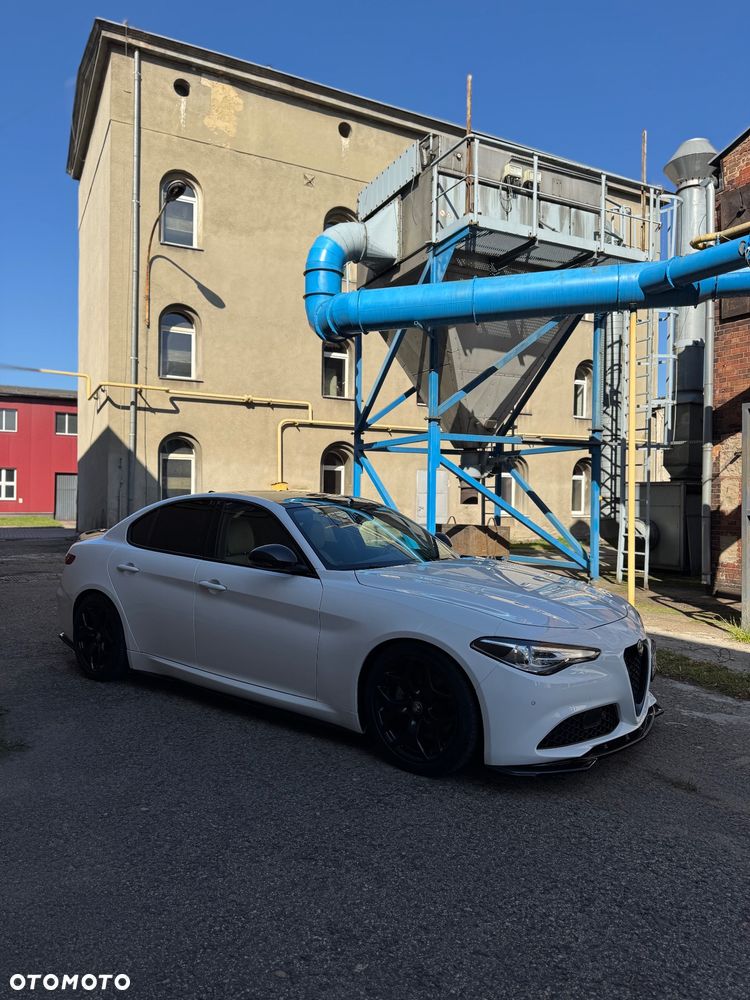 Alfa Romeo Giulia - 20