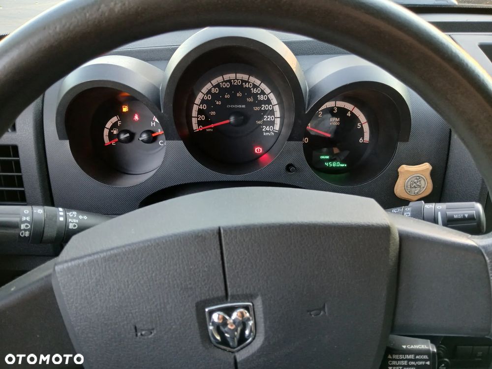 Dodge Nitro 2.8 CRD SE - 13