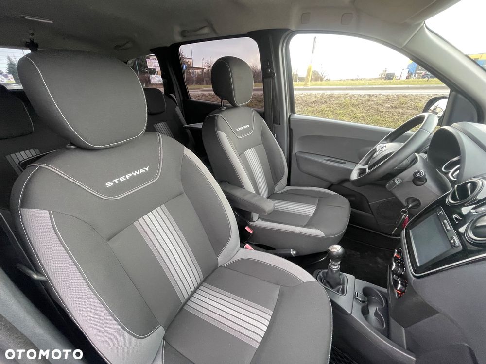 Dacia Lodgy dCi 110 Stepway - 15