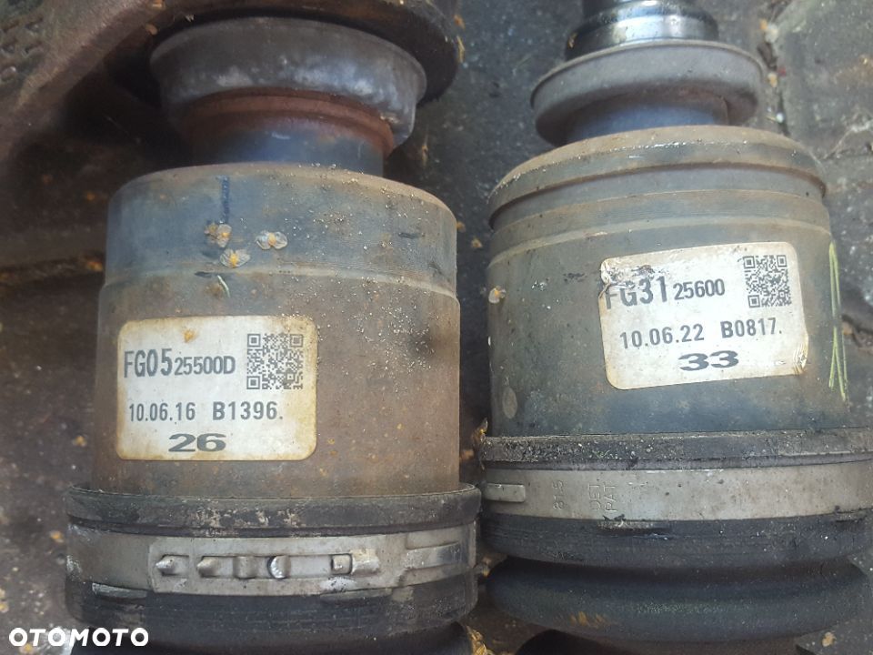 PÓŁOŚ MAZDA 3 BL 09-13 FG0525500D FG3125600 - 2