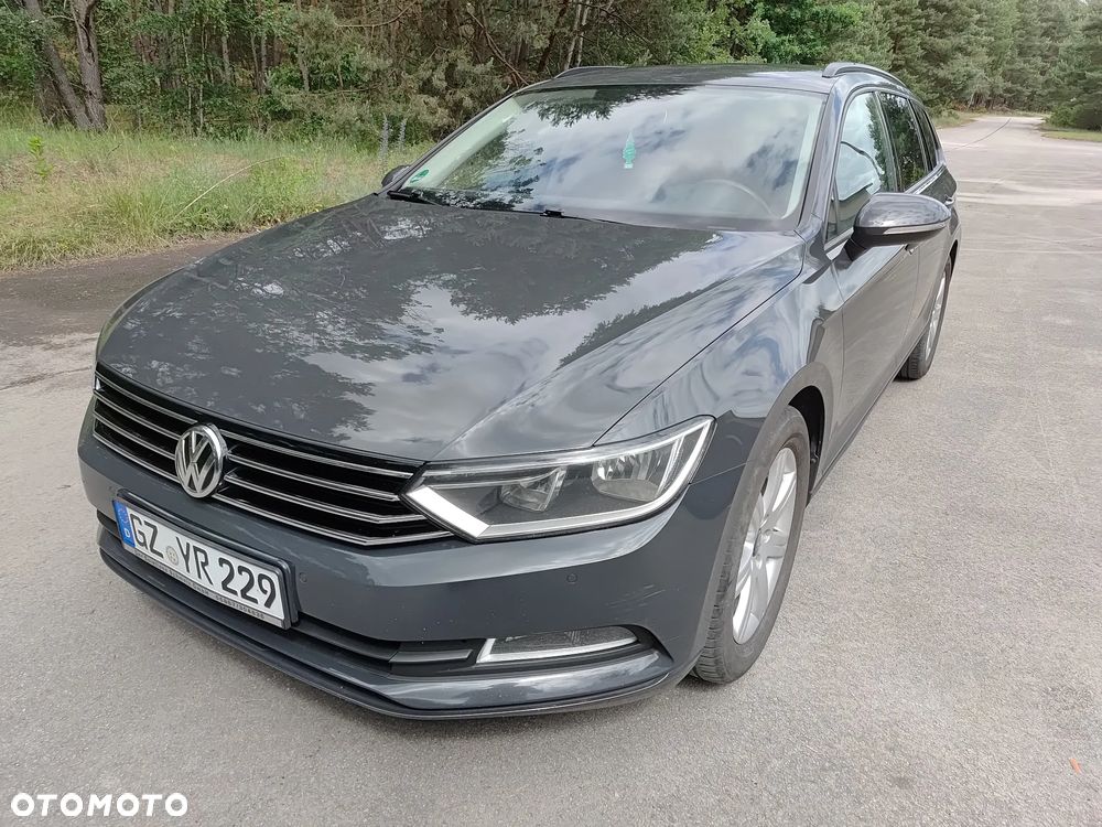 Volkswagen Passat 2.0 TDI BMT Comfortline - 12