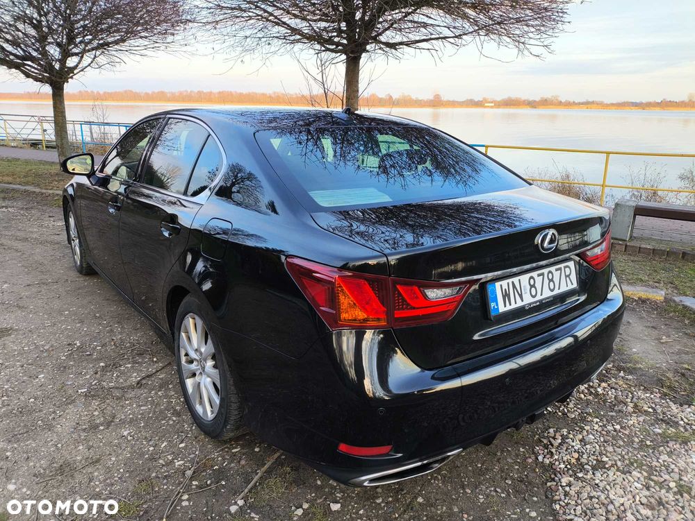Lexus GS - 4
