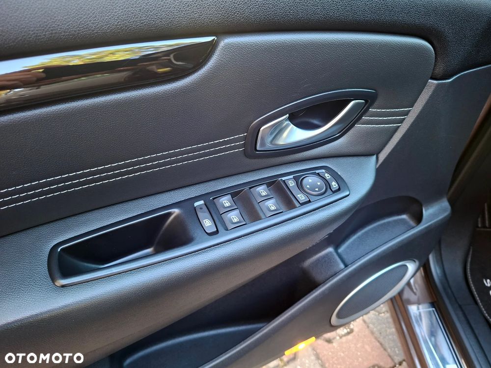 Renault Grand Scenic TCe 130 Bose Edition - 28