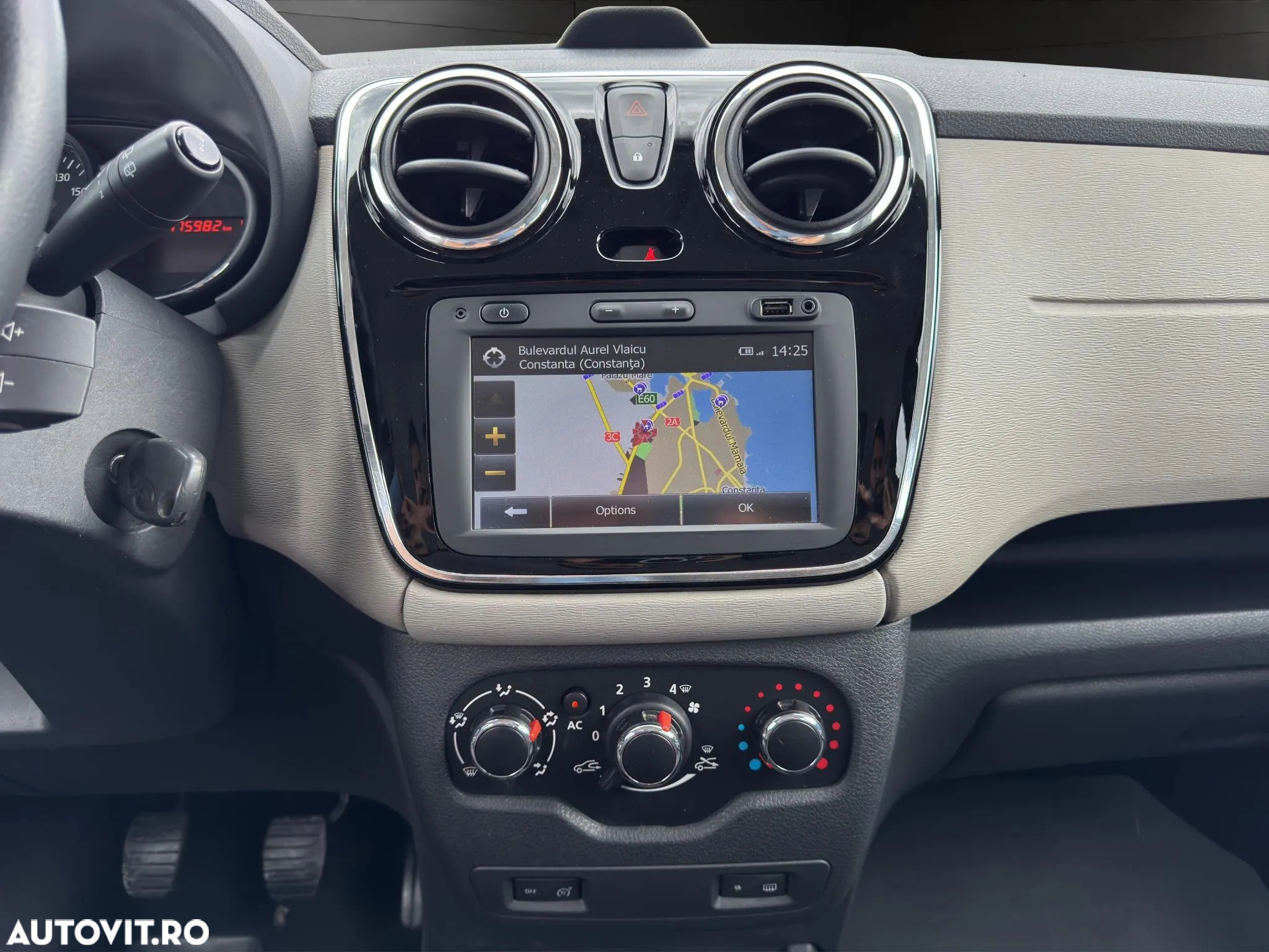 Dacia Lodgy - 11