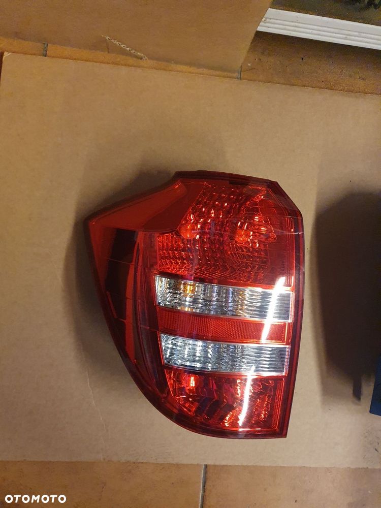LAMPA P/L TYŁ KIA CEED 1 I KOMBI - 4