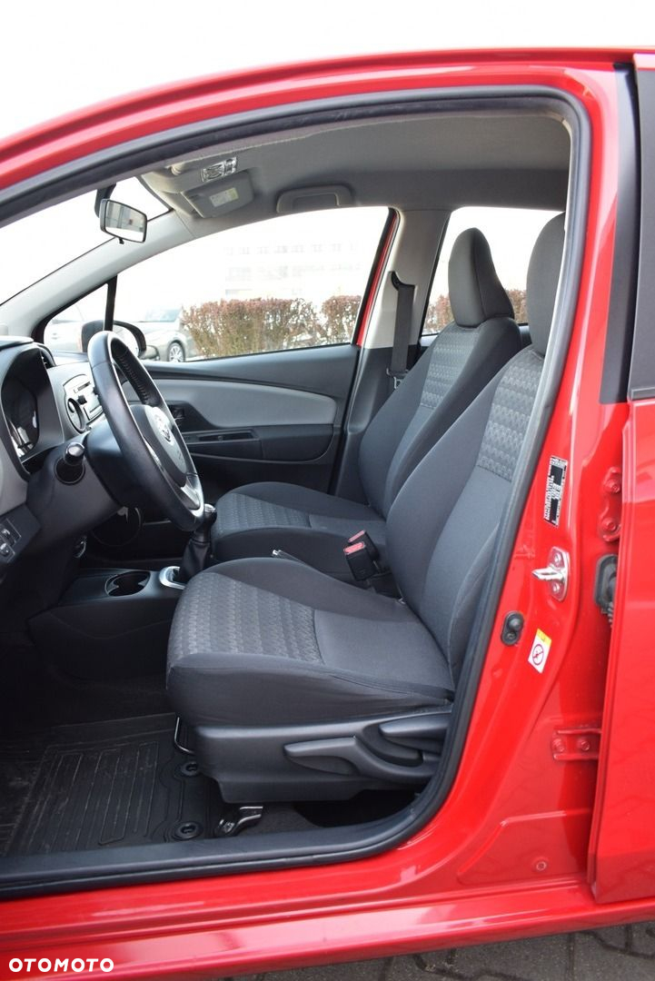 Toyota Yaris 1.0 Active EU6 - 13