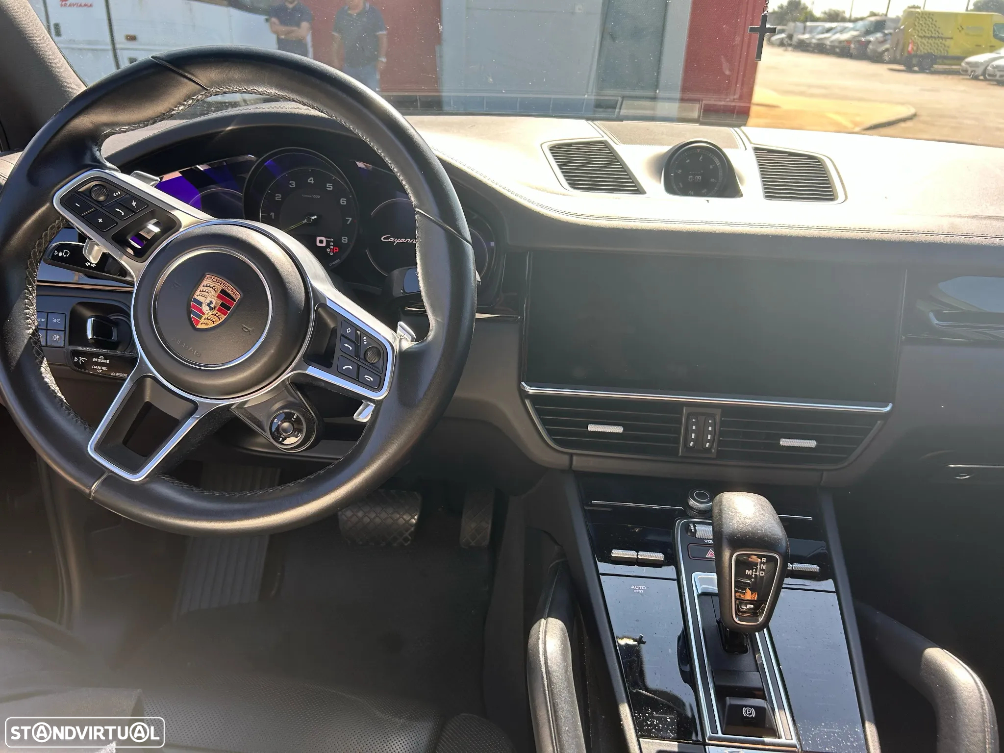 Porsche Cayenne E-Hybrid Platinum Edition - 12