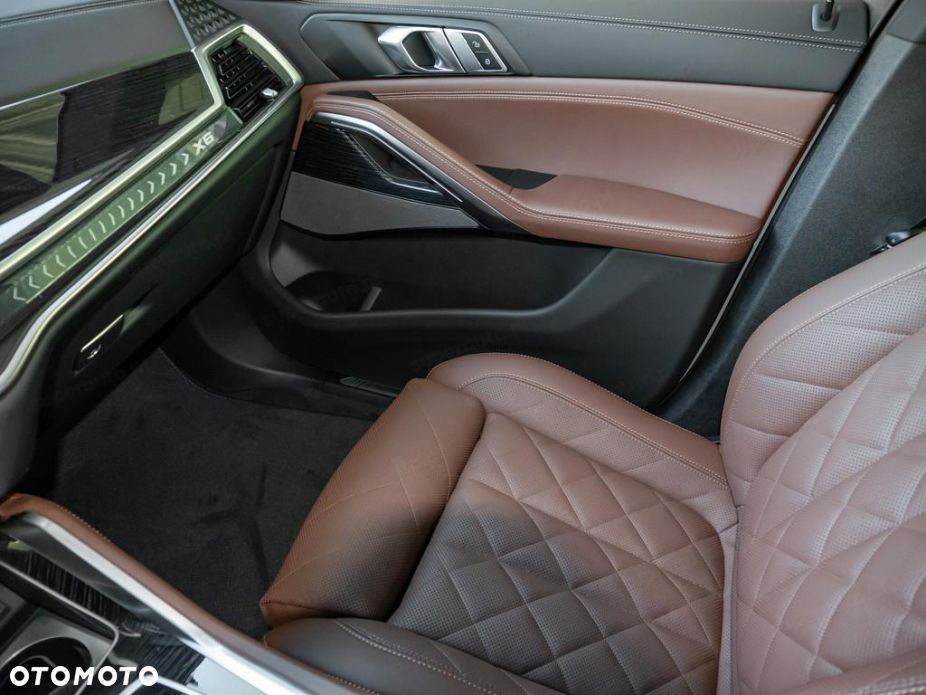 BMW X6 - 11