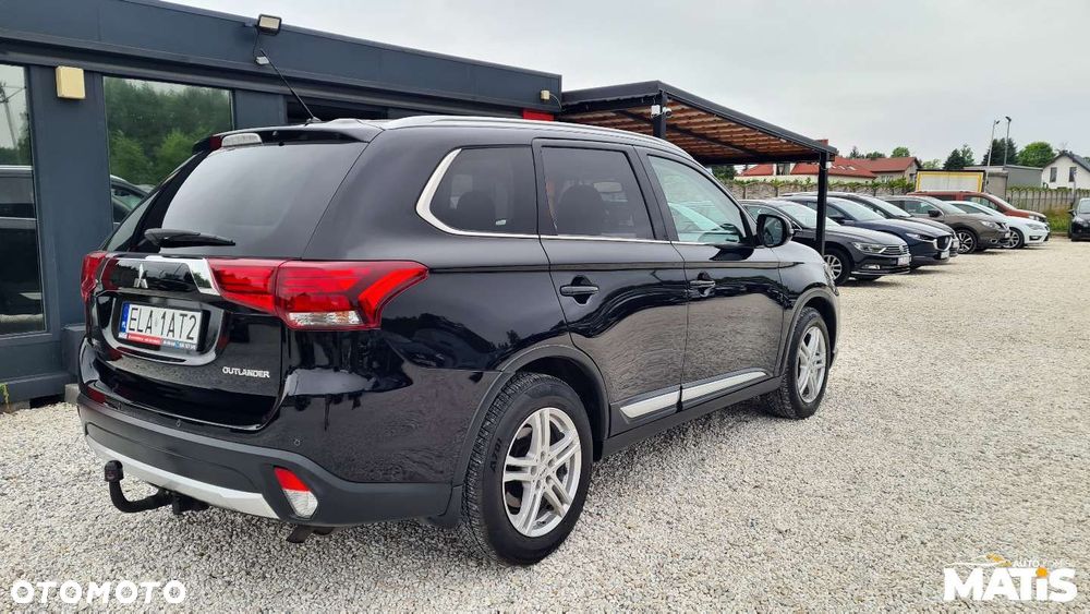 Mitsubishi Outlander - 25