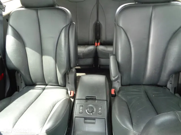 FOTEL TYŁ II RZĄD LEWY PRAWY Chrysler Pacifica 2005 Wszystkie części