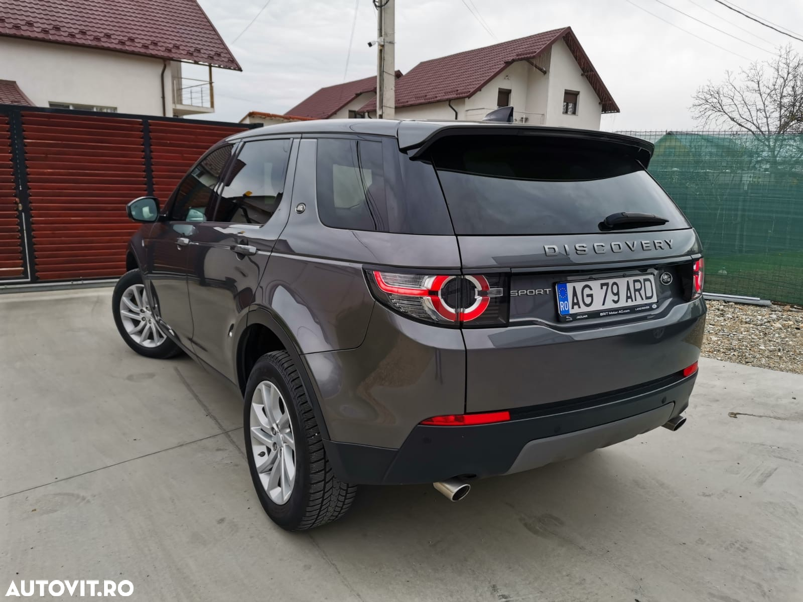 Land Rover Discovery Sport 2.0 l TD4 HSE Aut. - 4