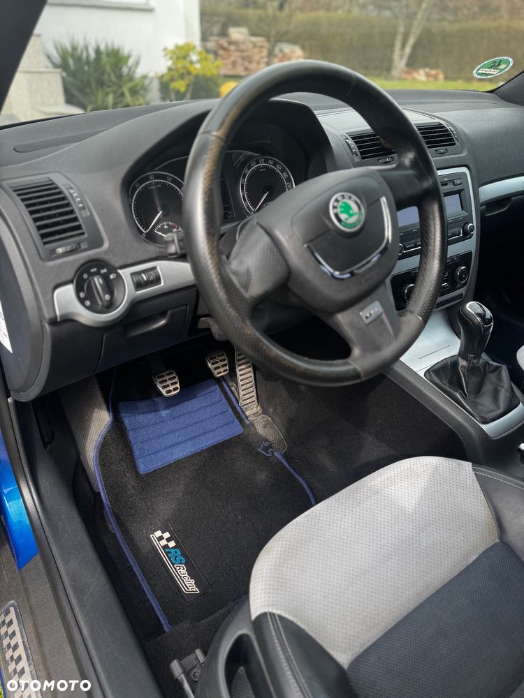 Skoda Octavia 2.0 TSI RS - 13