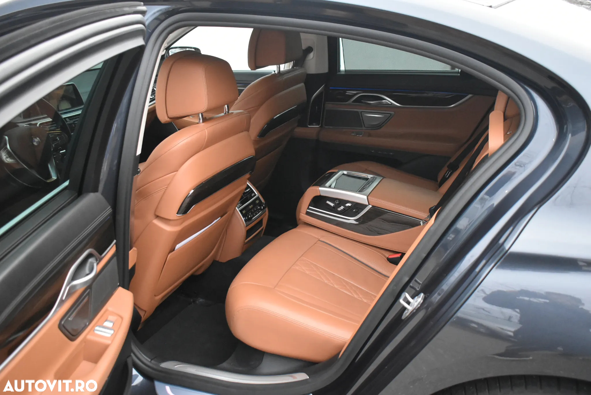 BMW Seria 7 740d xDrive - 11