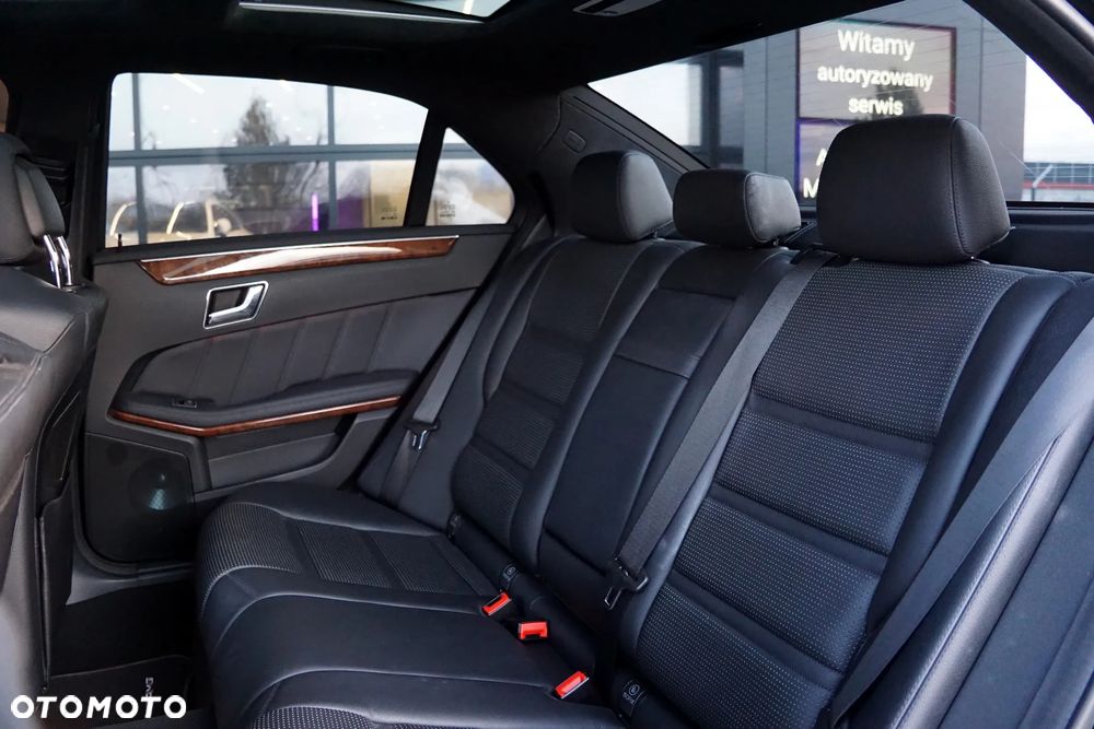 Mercedes-Benz Klasa E 63 AMG AMG Speedshift 7G-MCT - 27