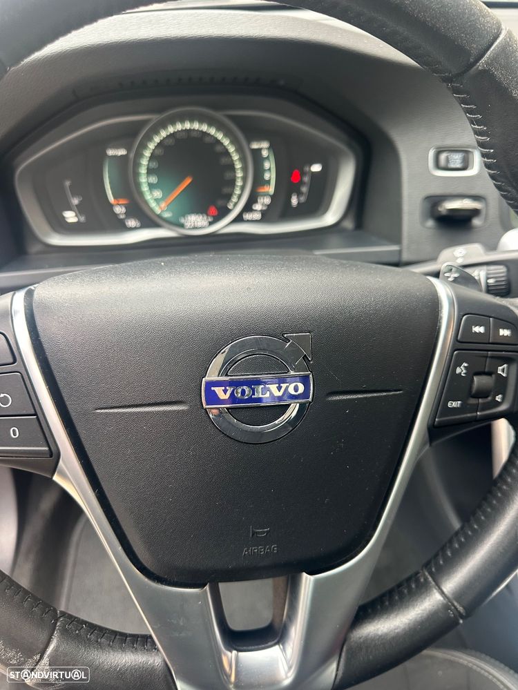 Volvo S60 2.0 D3 Momentum Geartronic - 5