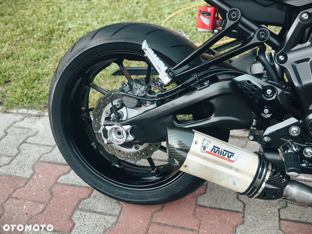 Yamaha MT - 7