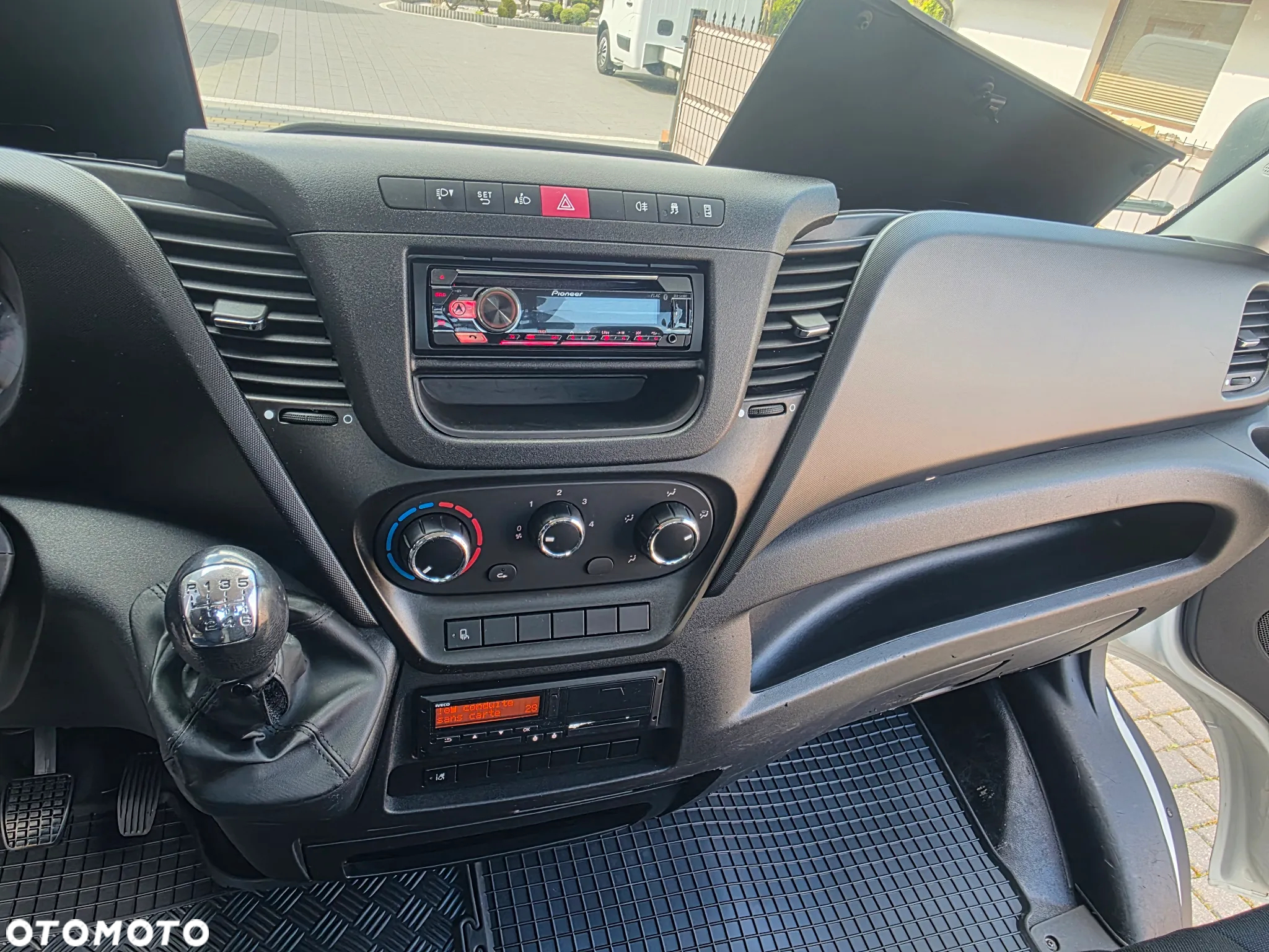 Iveco DAILY 65C15 - 15