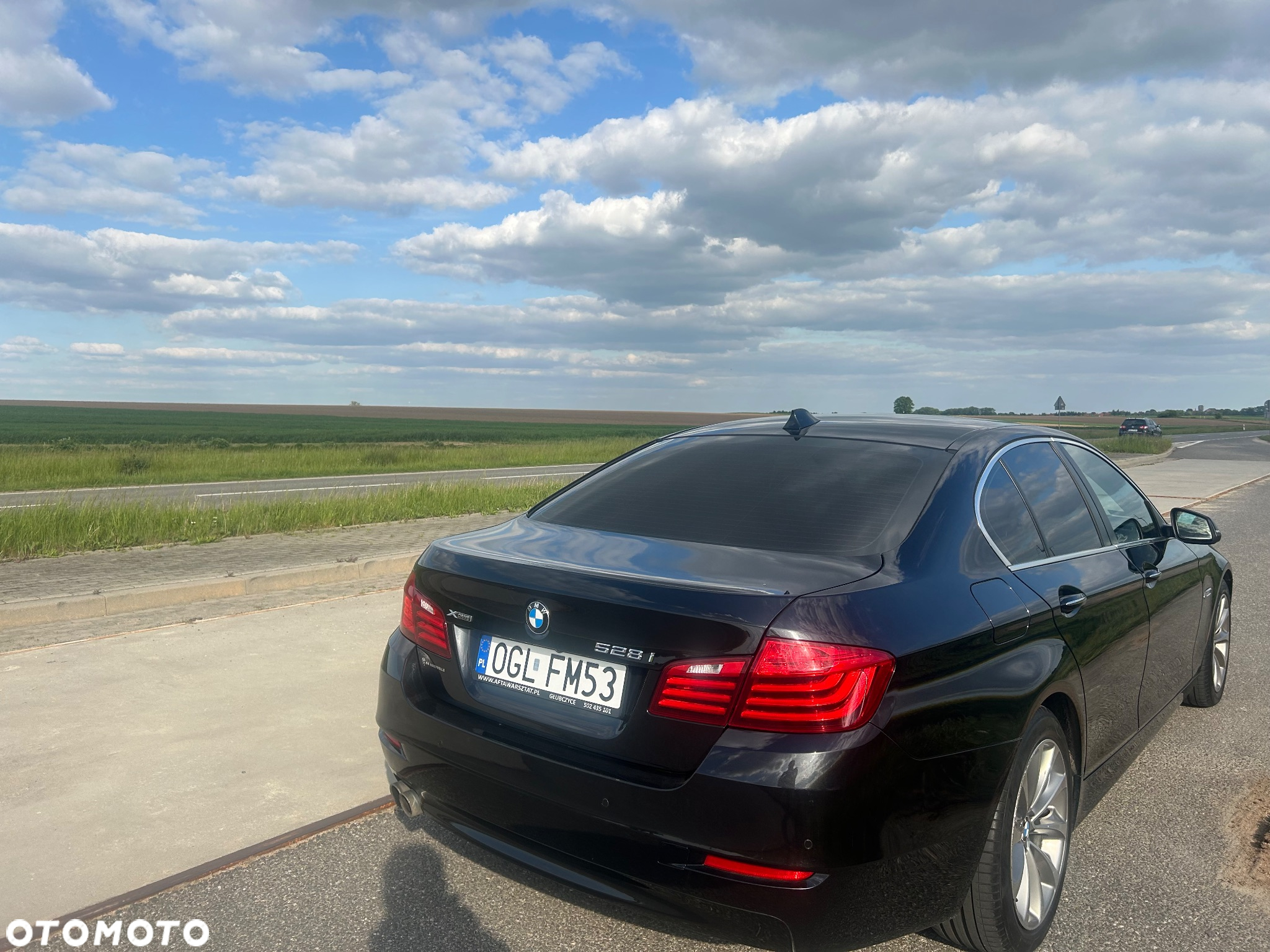 BMW Seria 5 528i xDrive - 23