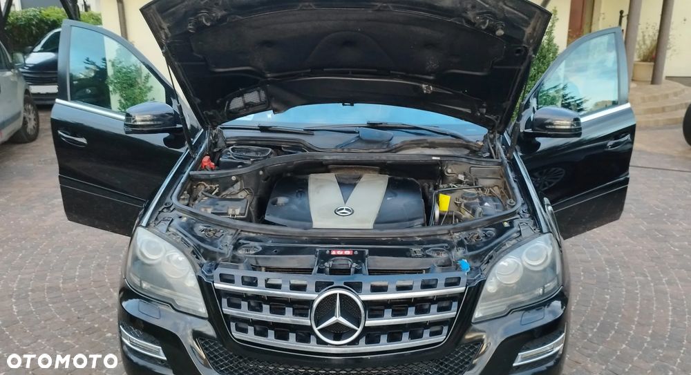 Mercedes-Benz ML - 26
