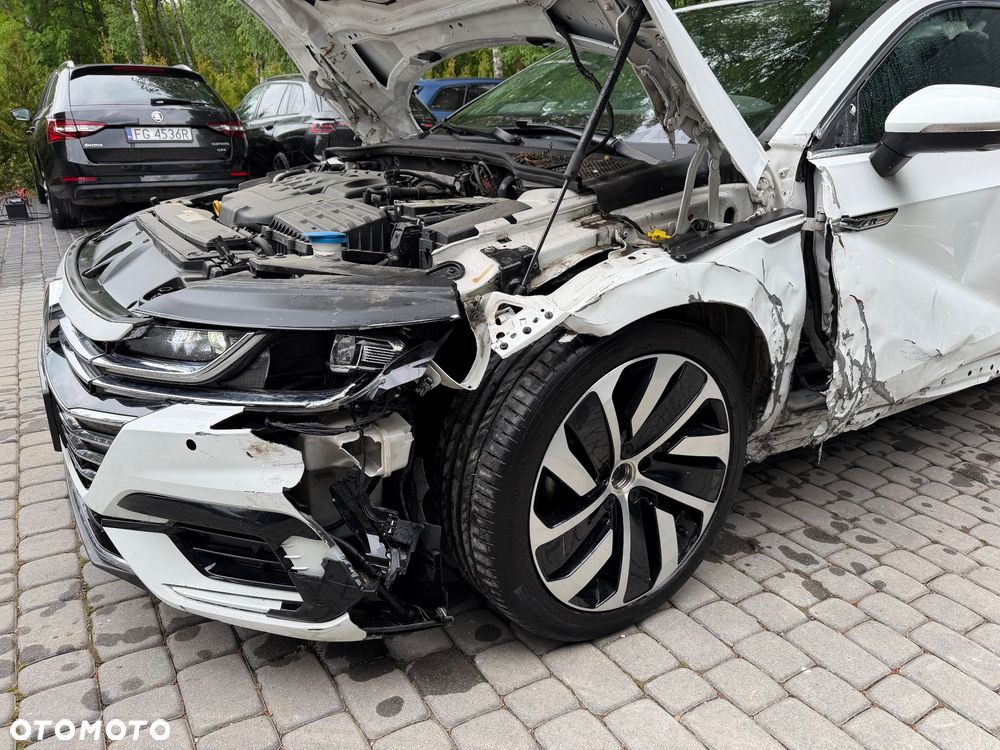 Volkswagen Arteon 2.0 TDI SCR R-Line DSG - 9