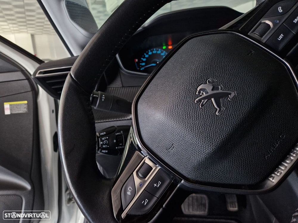 Peugeot e-208 50 kWh Allure - 17