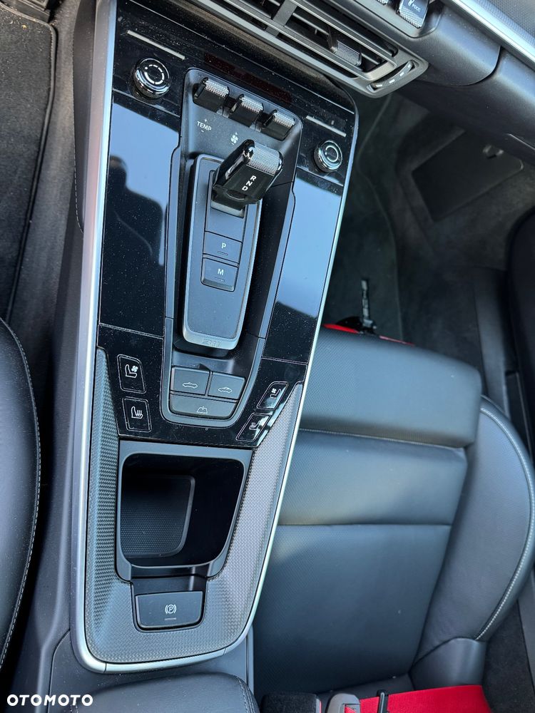 Porsche 911 Carrera Turbo S Cabrio - 8