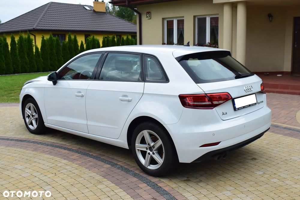 Audi A3 Sportback 35 TFSI S tronic - 7