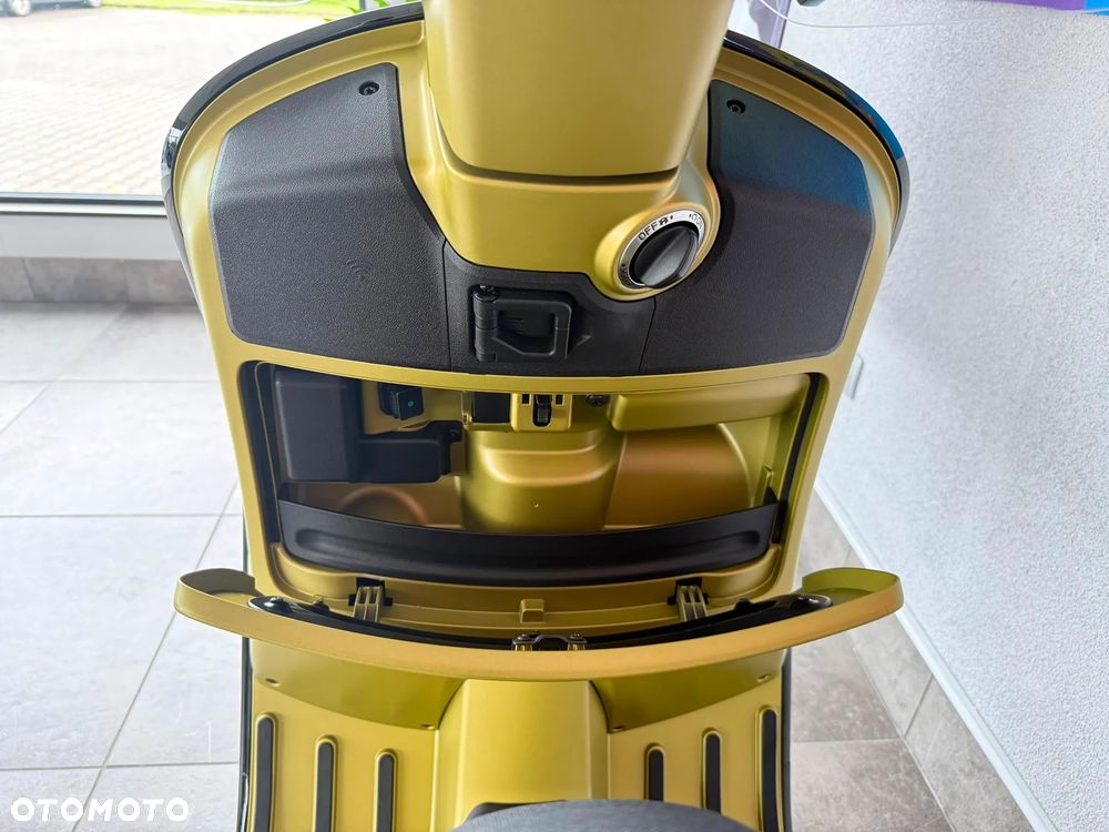 Vespa GTS - 3