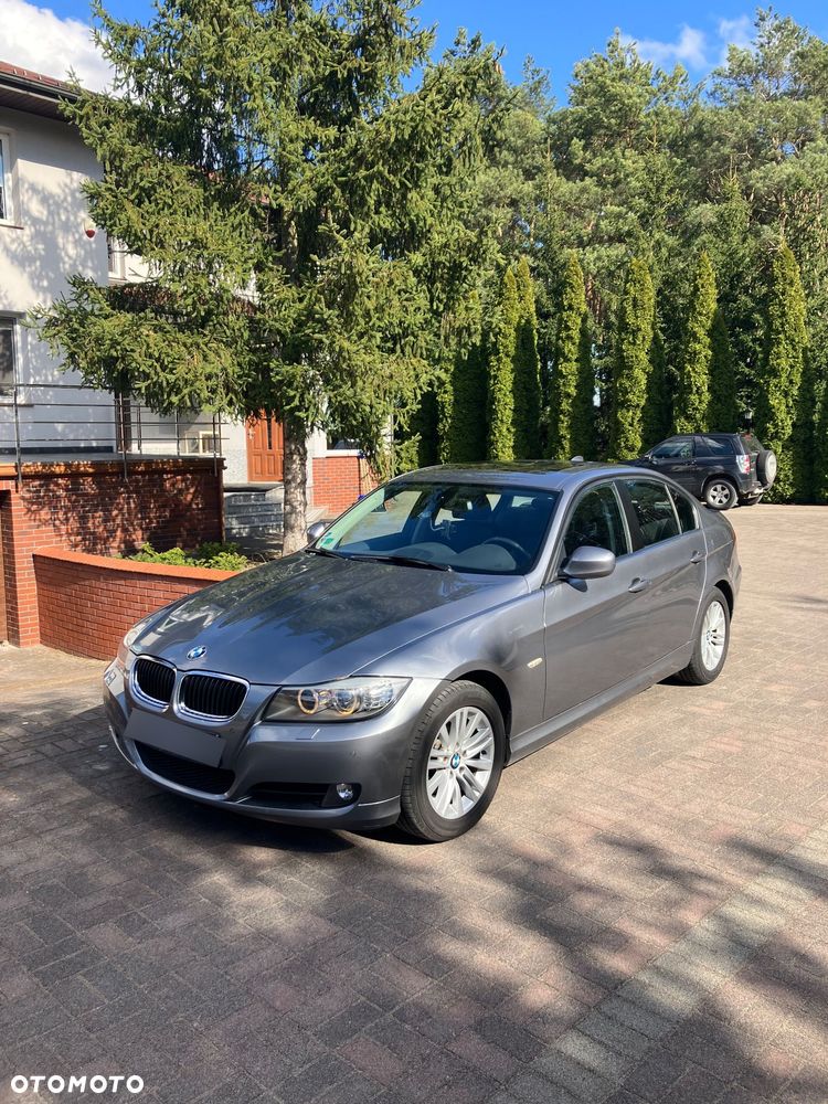 BMW Seria 3 320i - 2