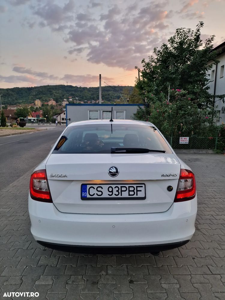 Skoda RAPID 1.4 TDI Style - 13
