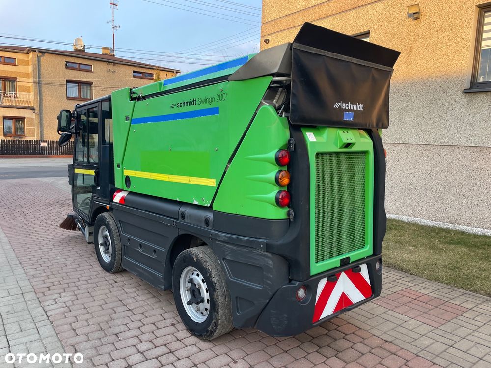 Schmidt Swingo Compact CS 256   200 + Zamiatarka drogowa  zamiatarka chodnikowa uliczna  Swingo 200 +    Super stan 2019 rok - 13
