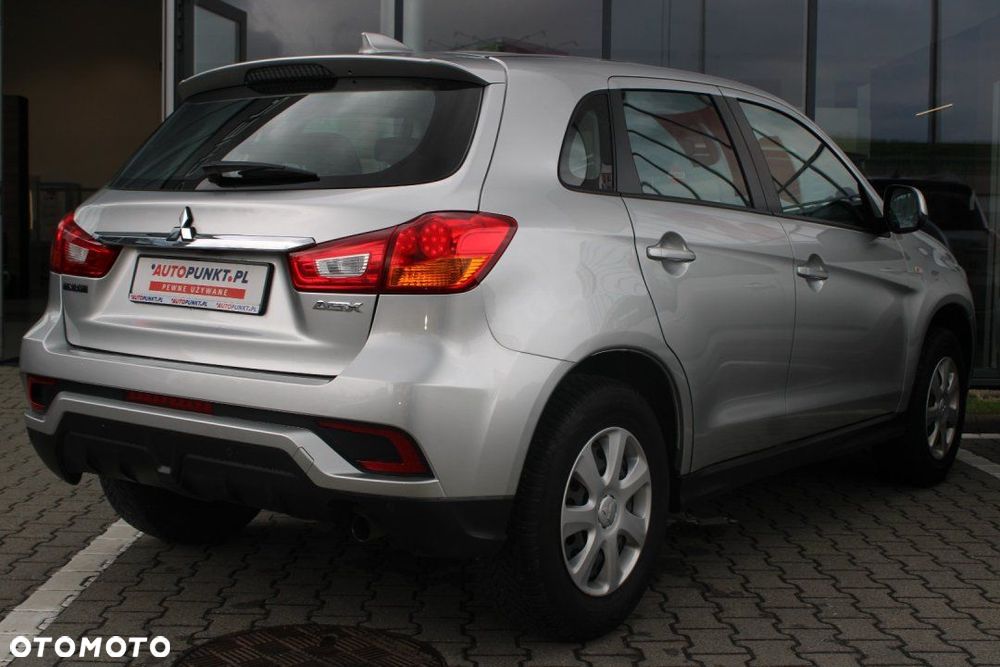 Mitsubishi ASX - 5