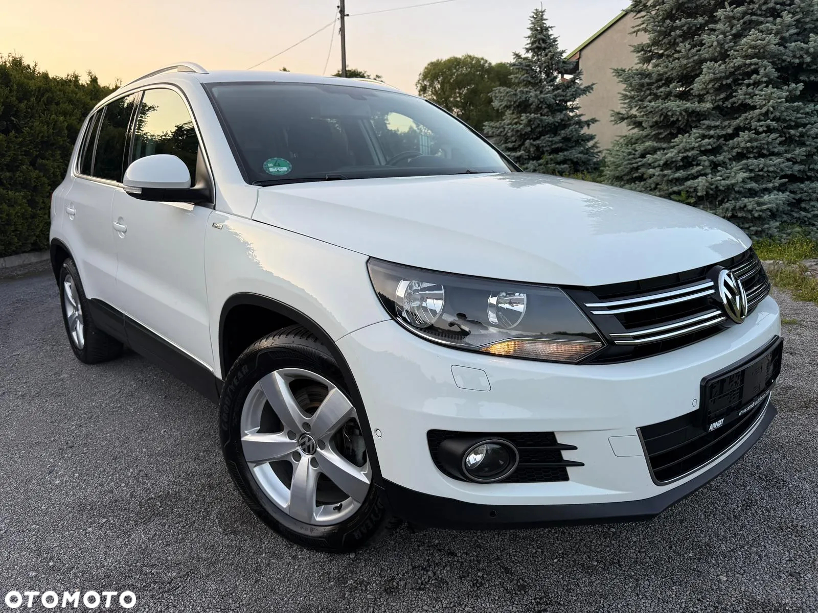 Volkswagen Tiguan 2.0 TDI DPF 4Motion Cup Sport & Style - 4