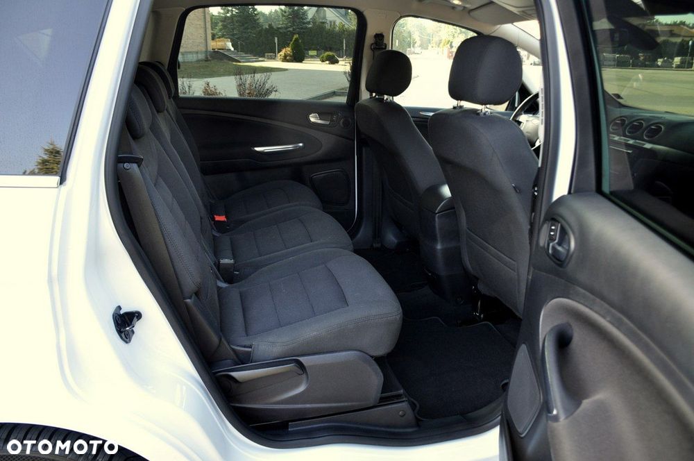 Ford S-Max - 19