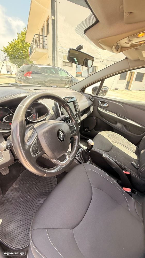 Renault Clio 0.9 TCe Limited Bi-Fuel - 11