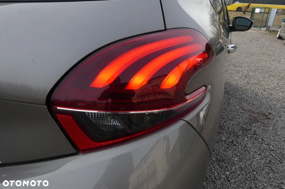 Peugeot 208 1.6 VTi Allure - 13