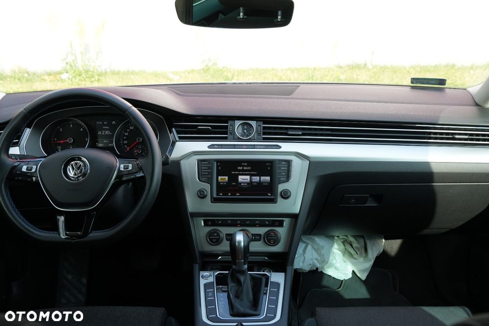 Volkswagen Passat 2.0 TDI BMT Highline DSG7 - 8