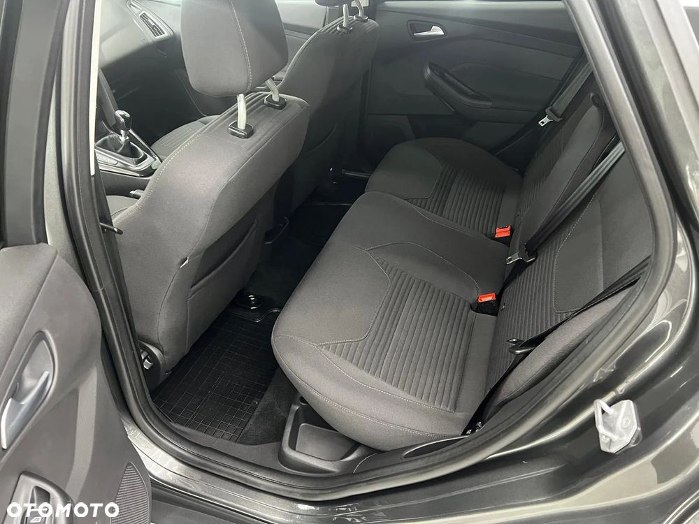 Ford Focus - 18