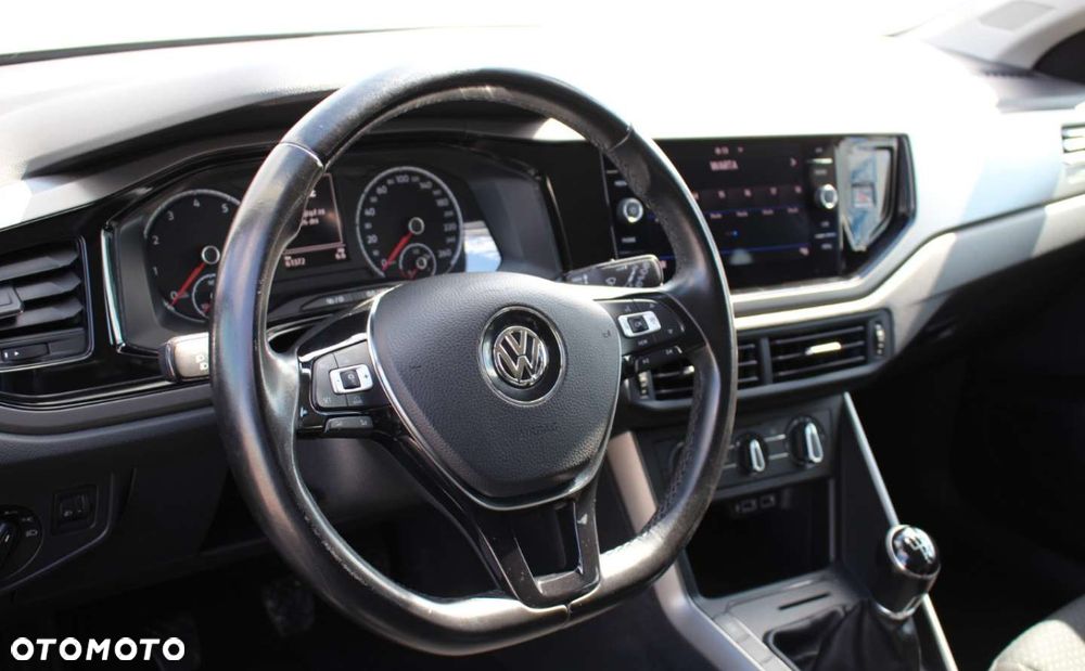 Volkswagen Polo - 12