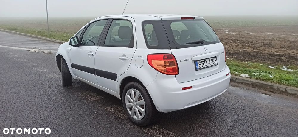 Suzuki SX4 - 15