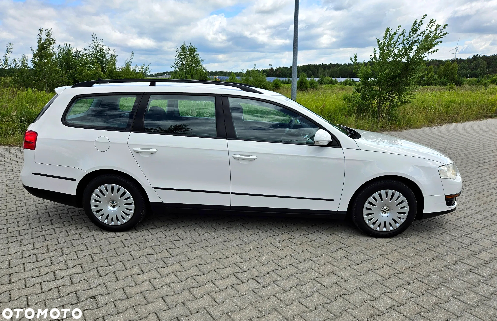 Volkswagen Passat Variant 2.0 TDI Trendline - 11