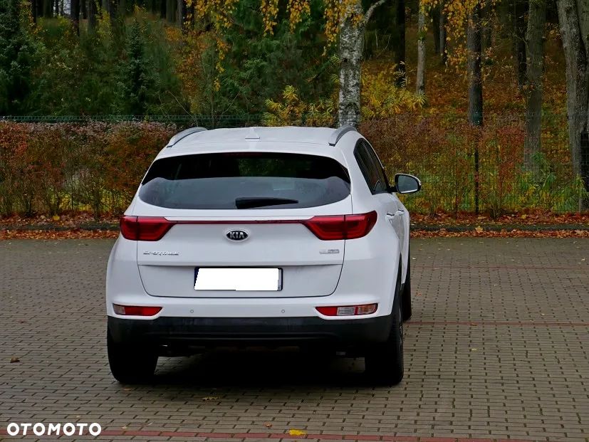Kia Sportage 1.6 GDI 2WD Dream-Team Edition - 4