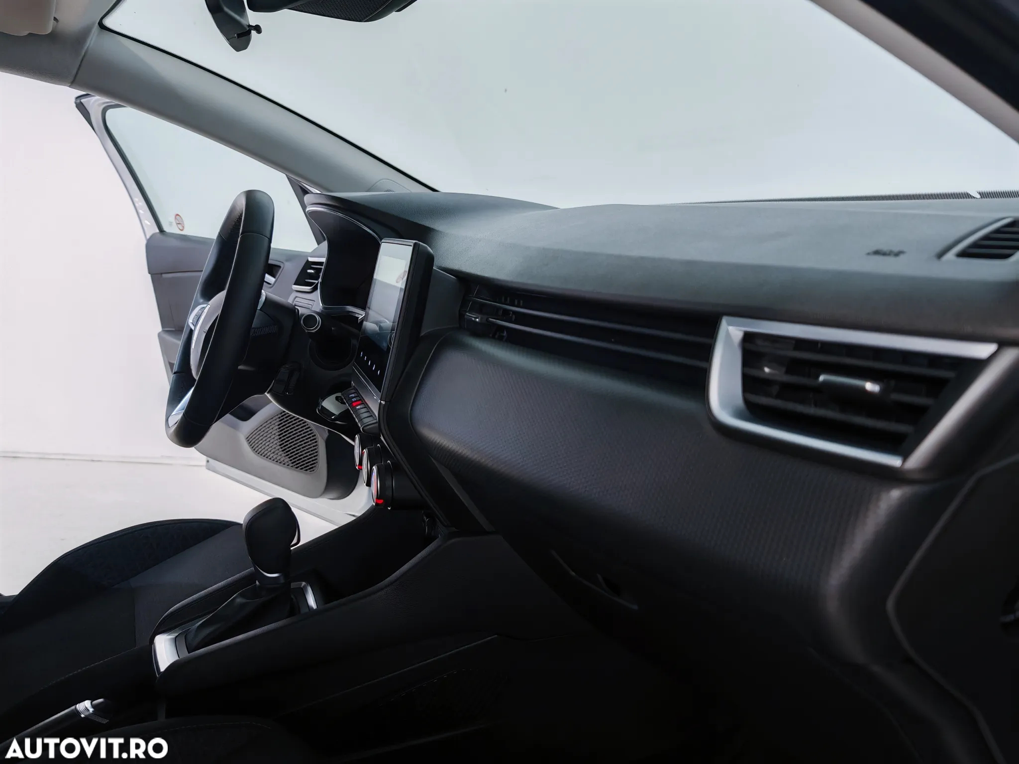 Renault Clio TCe 90 CVT TECHNO - 21