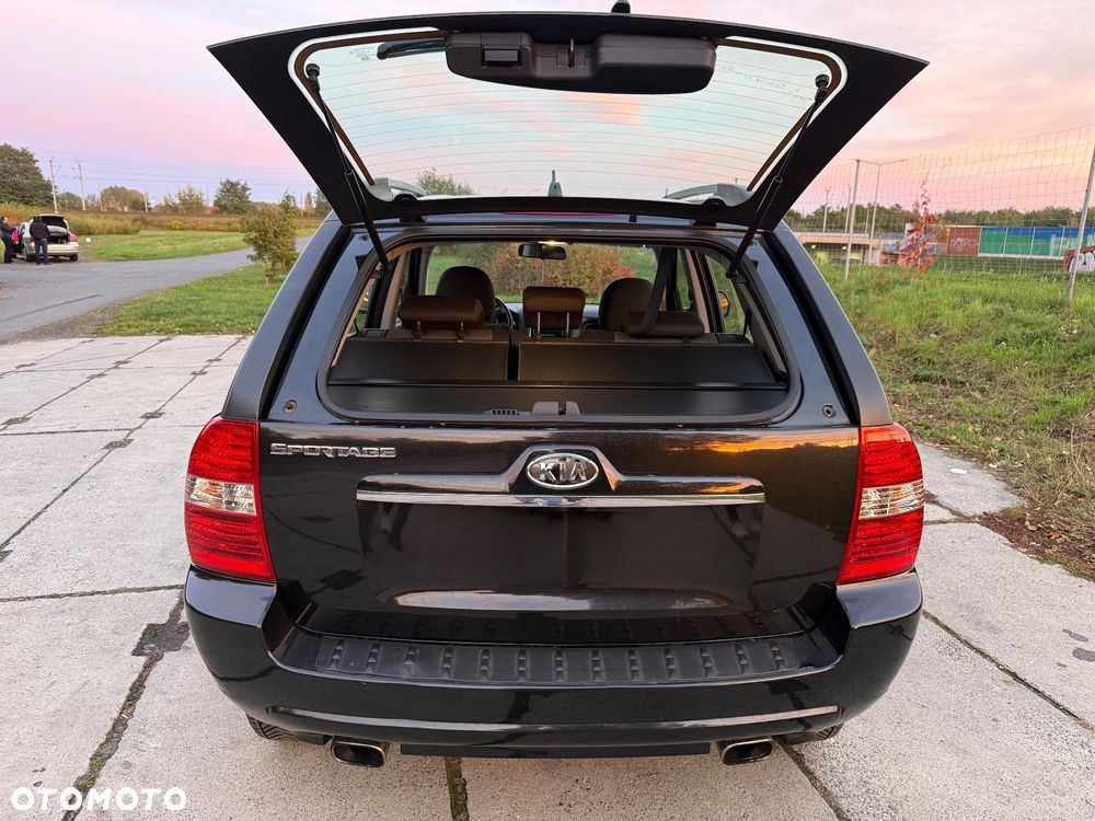 Kia Sportage 2.0 CRDi Tour + - 8